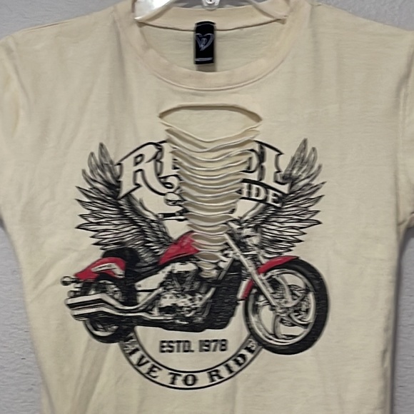 WINDSOR REBEL PRIDE MOTORCYCLE CROP TOP - Picture 3 of 5